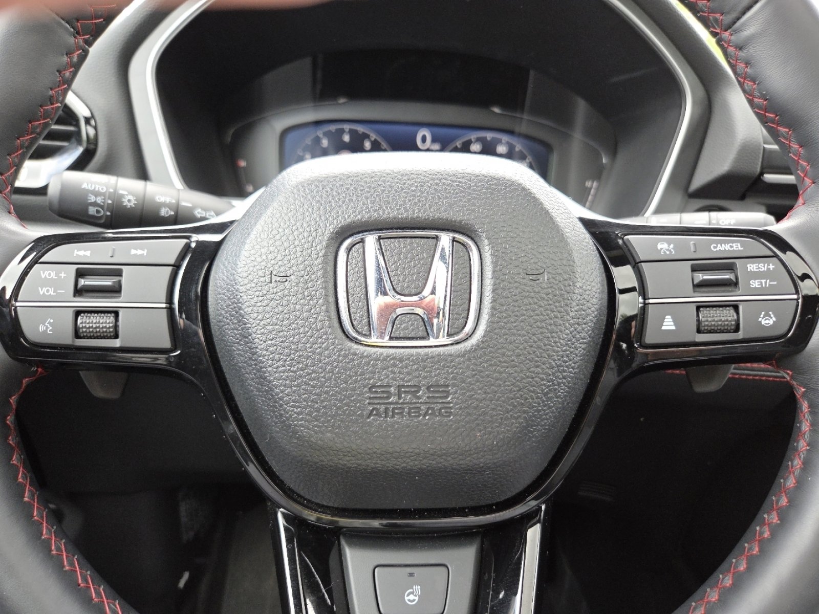 Certified 2025 Honda Pilot Black Edition image 34