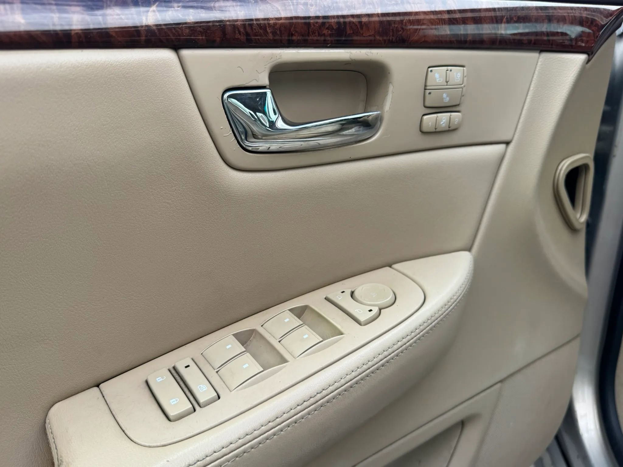 Used 2007 Cadillac DTS Luxury I FWD image 8