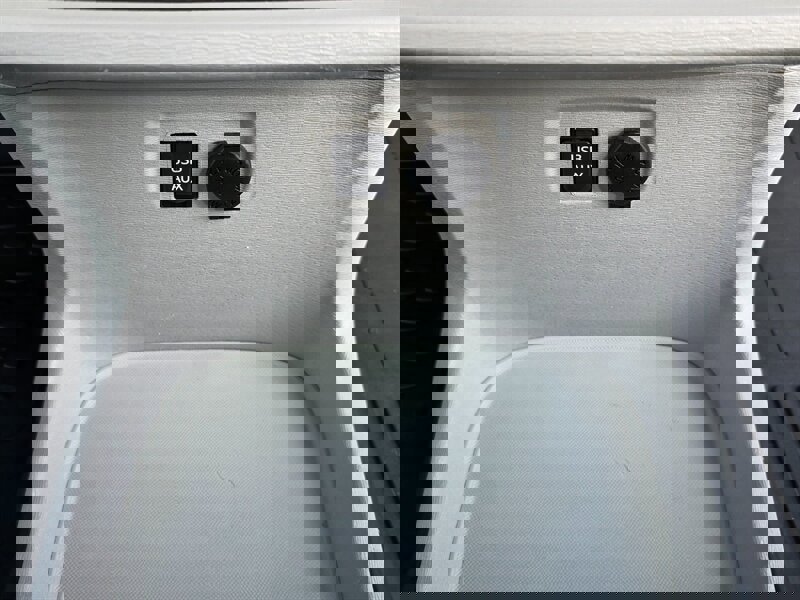 Used 2014 Toyota Sienna XLE image 46