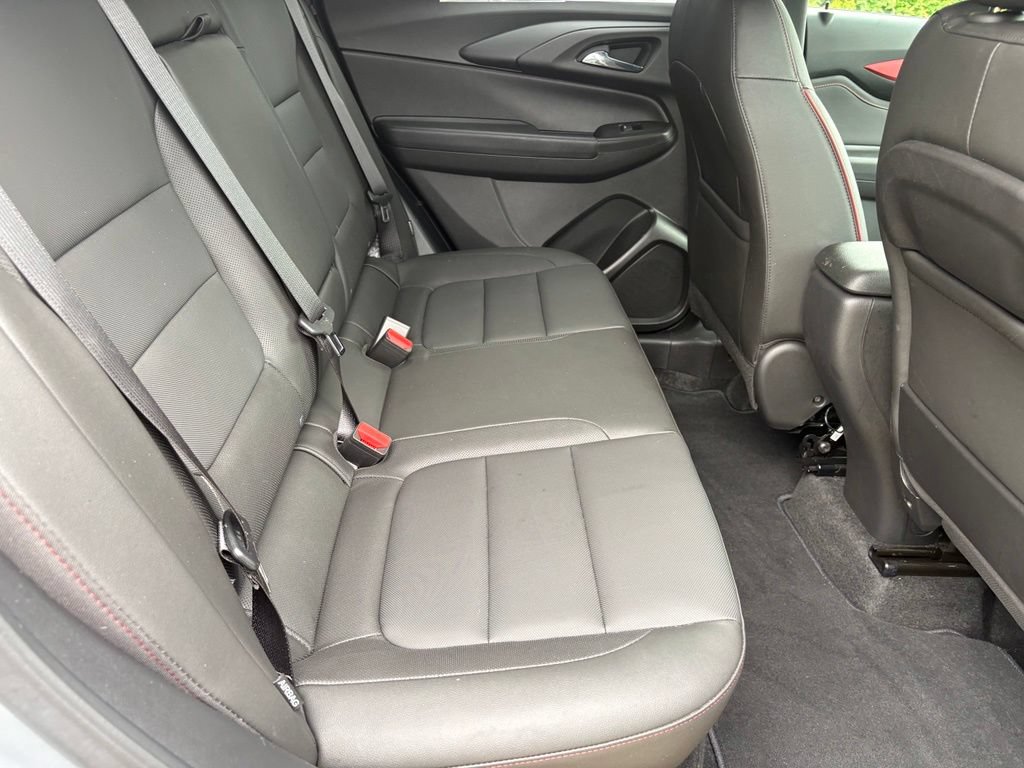 Used 2025 Chevrolet TrailBlazer RS w/ Driver Confidence Package FWD image 34