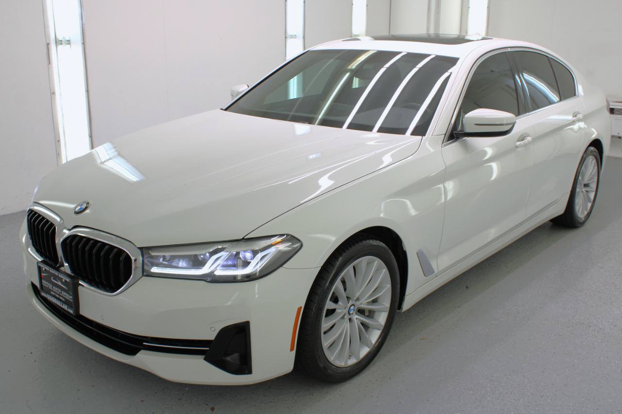 Used 2021 BMW 530i w/ Convenience Package RWD image 4