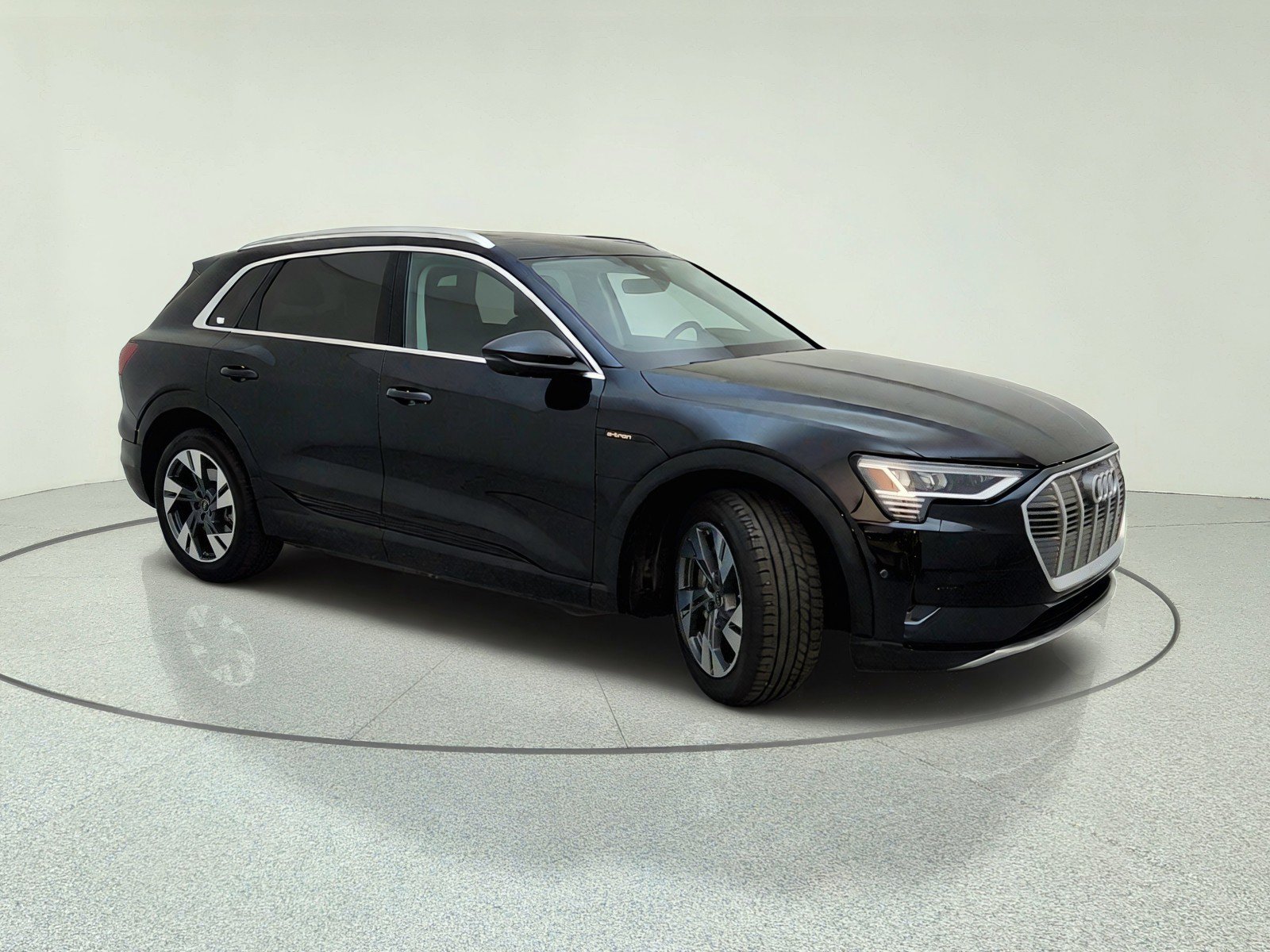 Used 2023 Audi e-tron Premium Plus w/ Premium Plus Package AWD/4WD image 5