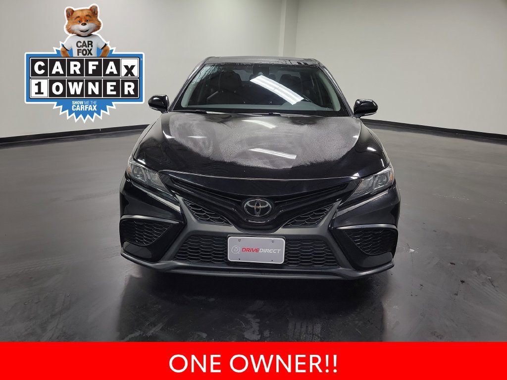 Used 2023 Toyota Camry SE w/ Cold Weather Package AWD/4WD image 3