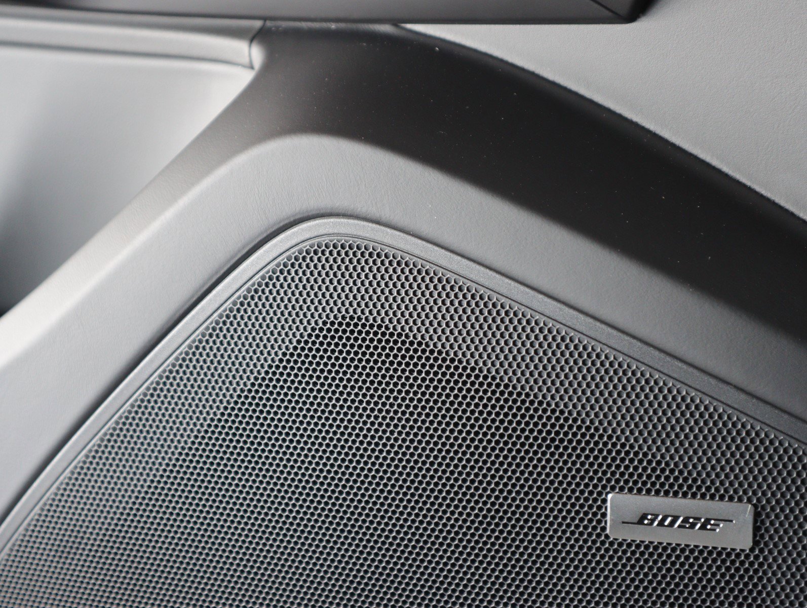 New 2026 Porsche Cayenne S image 24