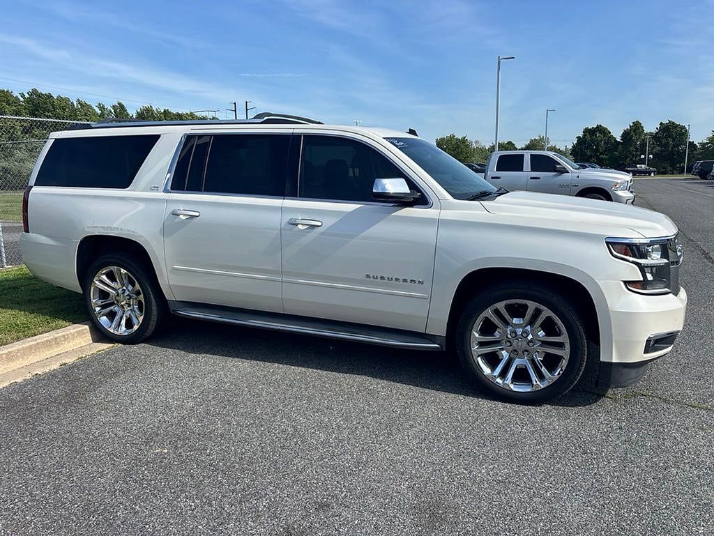Used 2015 Chevrolet Suburban LTZ AWD/4WD image 4