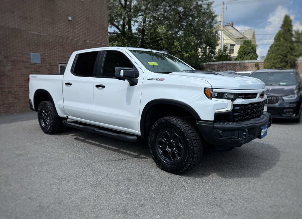 Used 2024 Chevrolet Silverado 1500 ZR2 w/ ZR2 Bison Edition AWD/4WD image 3