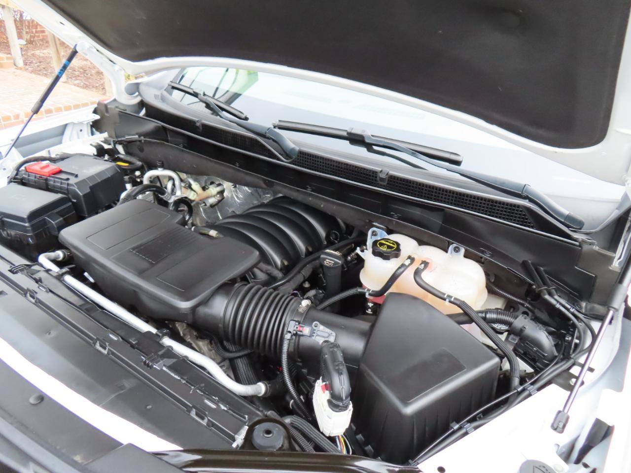 Used 2024 GMC Yukon Denali w/ Advanced Technology Package image 38