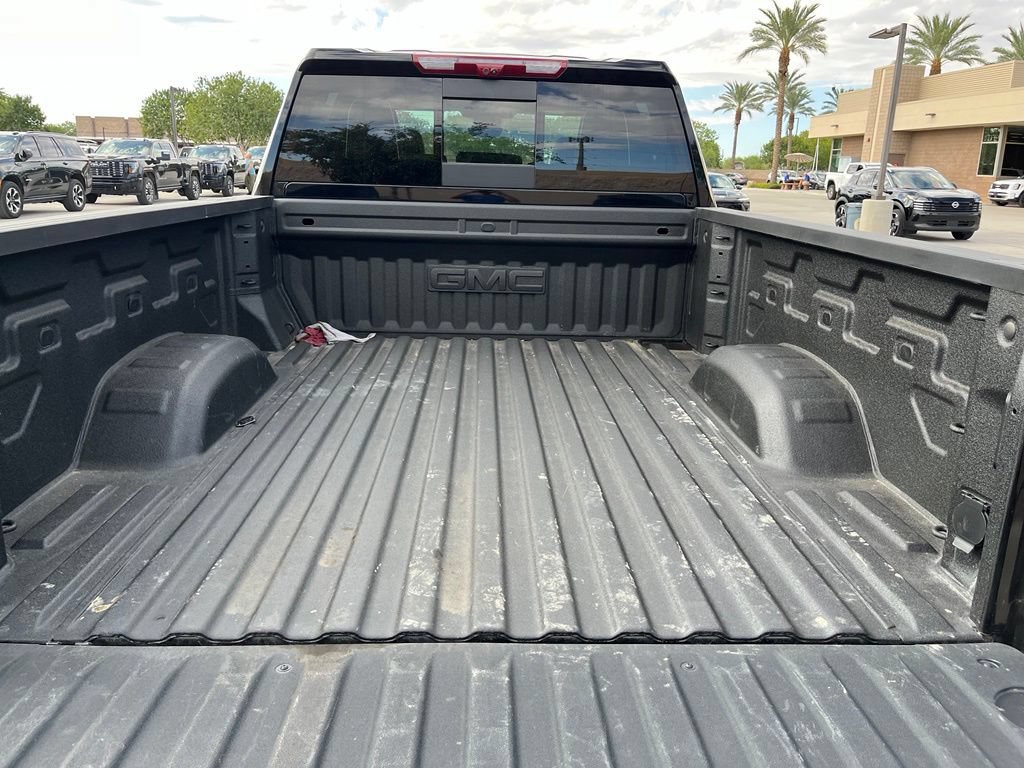 Used 2026 GMC Sierra 2500 AT4X AWD/4WD image 11
