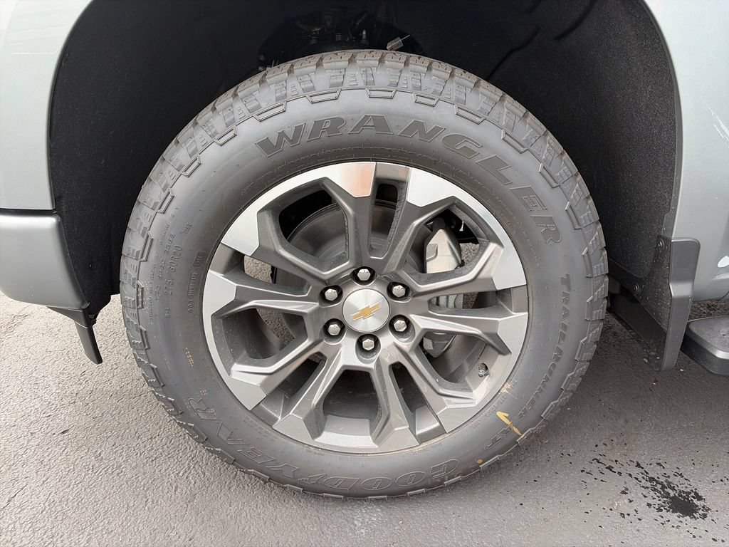 New 2026 Chevrolet Silverado 1500 High Country w/ Z71 Off-Road Package AWD/4WD image 28