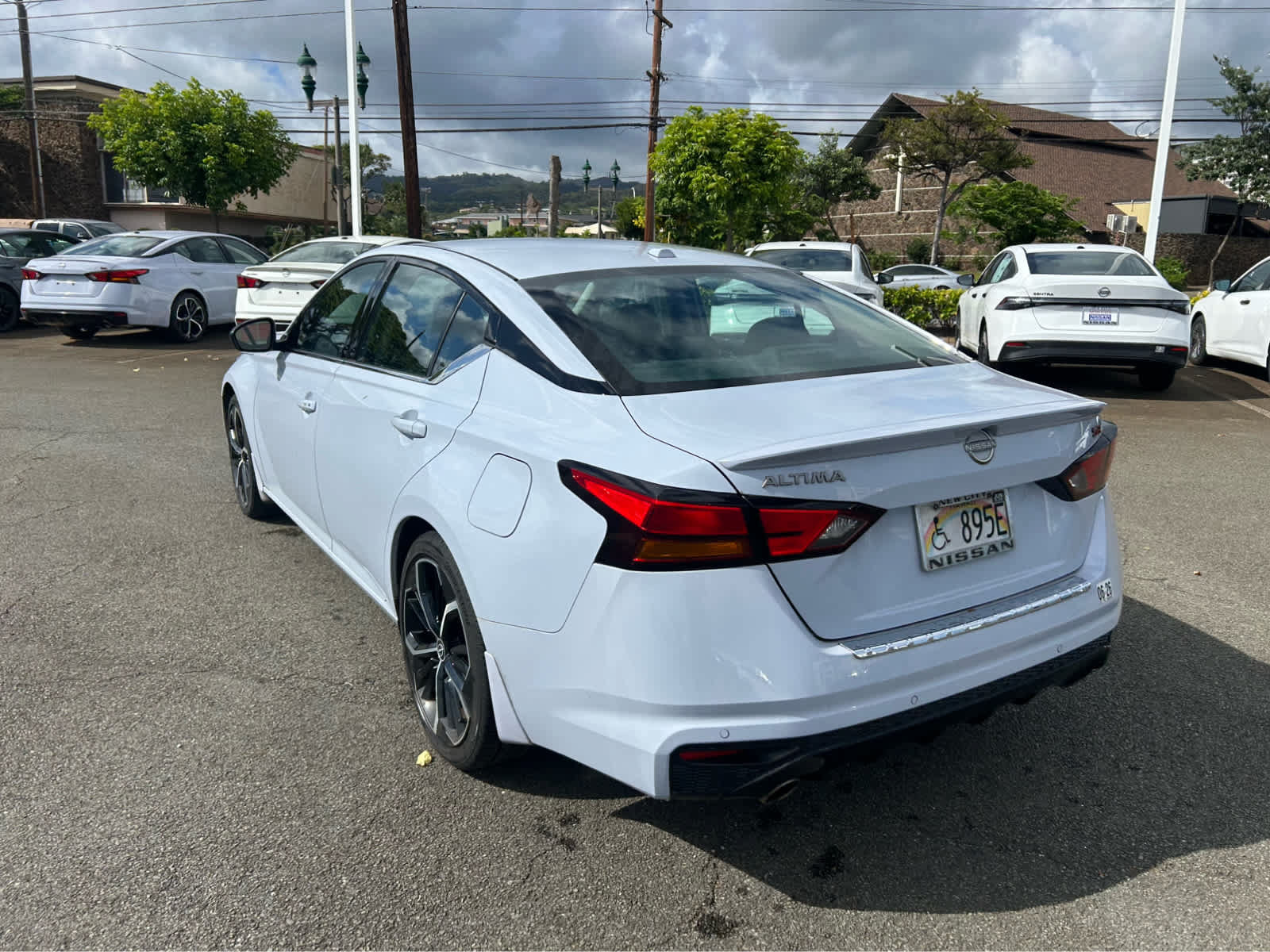 Used 2023 Nissan Altima 2.5 SR w/ SR Premium Package FWD image 4