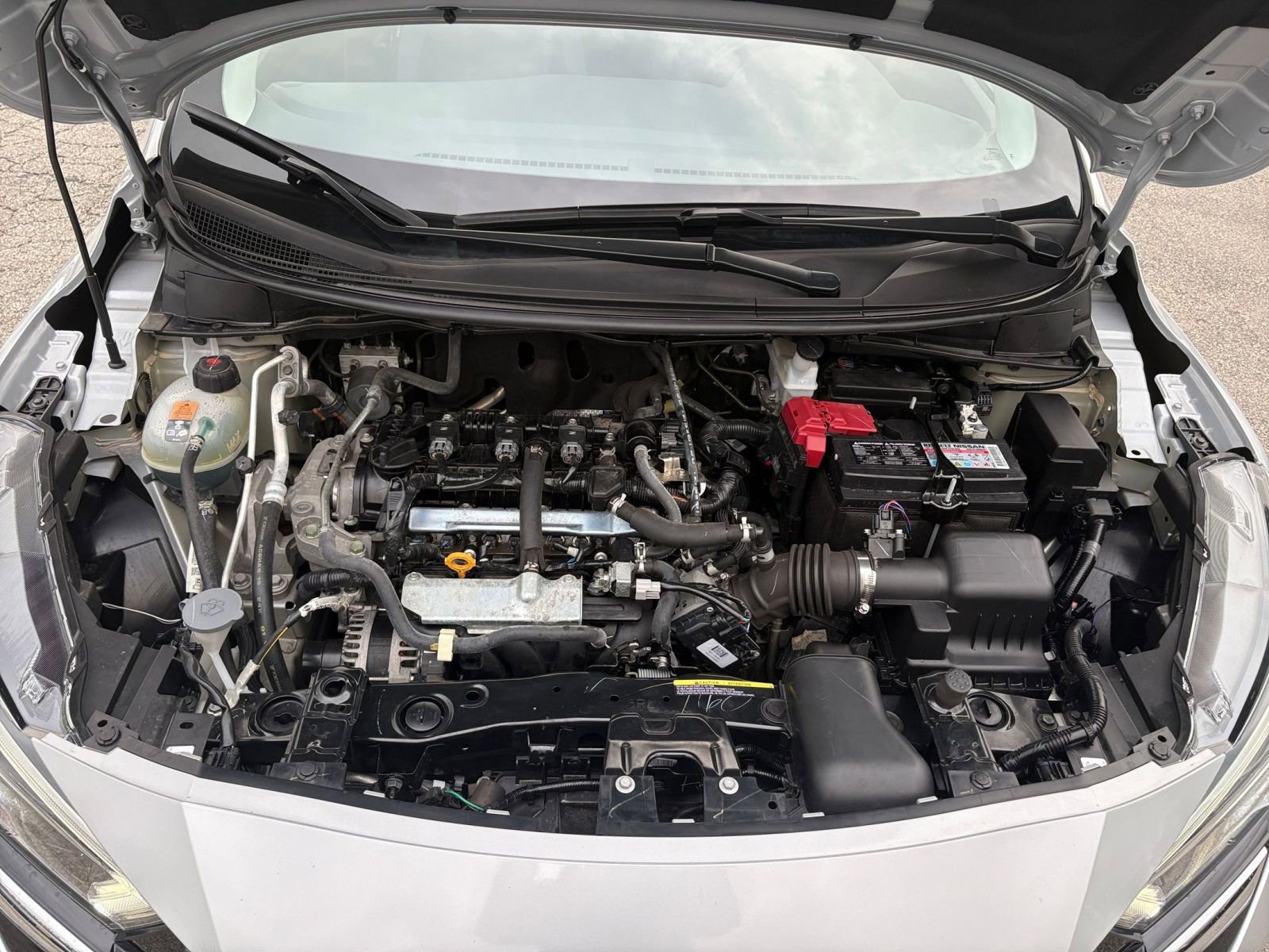 Used 2025 Nissan Versa SV FWD image 27