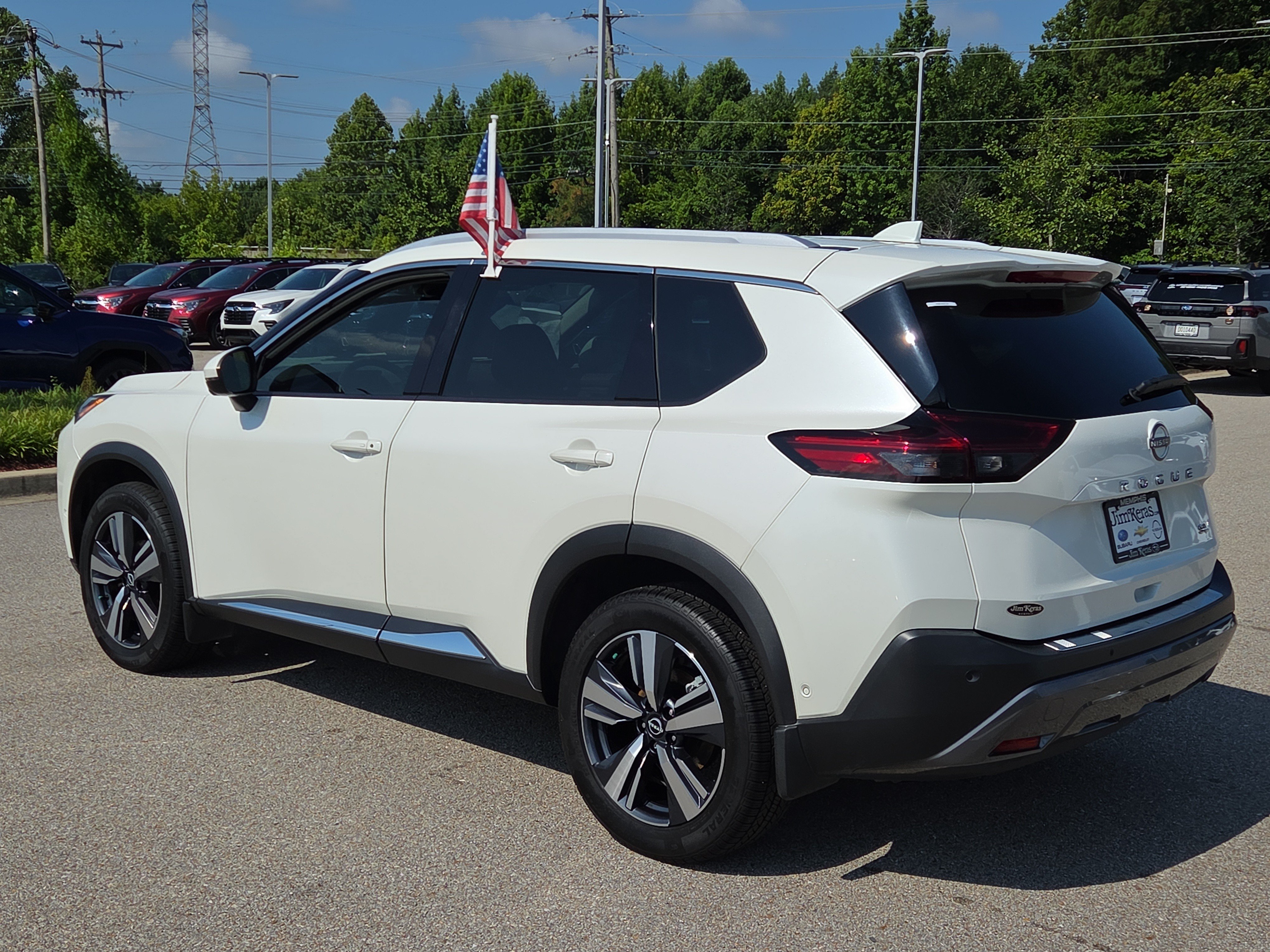 Used 2023 Nissan Rogue SL w/ SL Premium Package FWD image 5