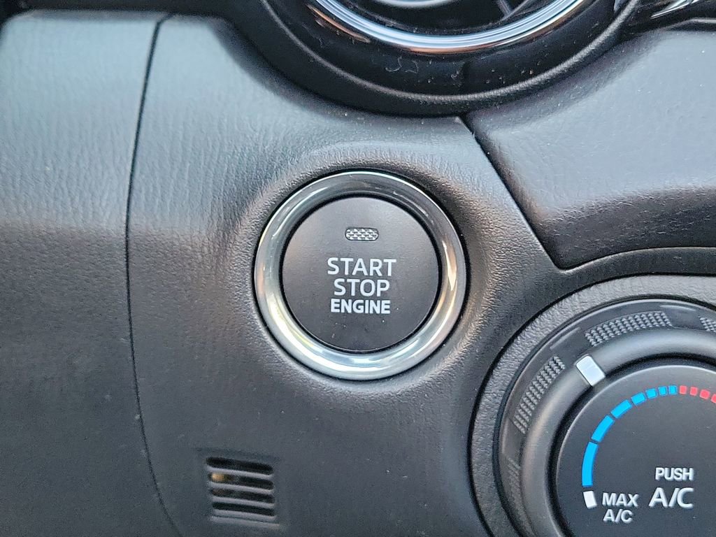 New 2026 MAZDA MX-5 Miata Club w/ Interior Package RWD image 25