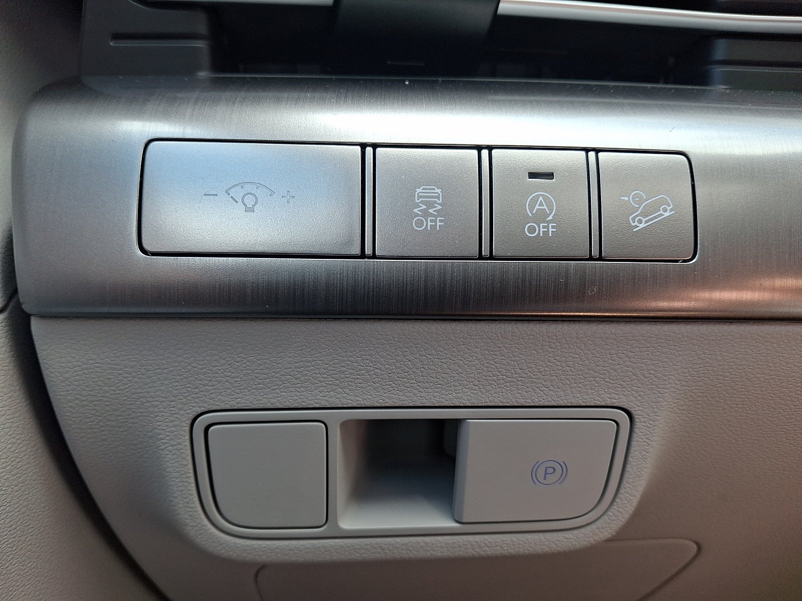 Certified 2025 Hyundai Kona SE AWD/4WD image 26