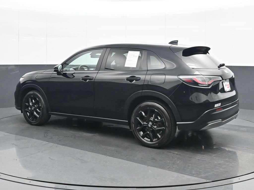 Used 2023 Honda HR-V Sport image 4