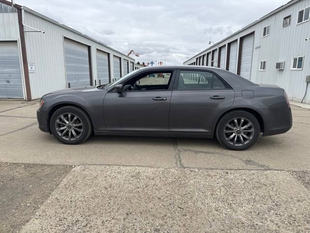 Used 2014 Chrysler 300 S AWD/4WD image 4