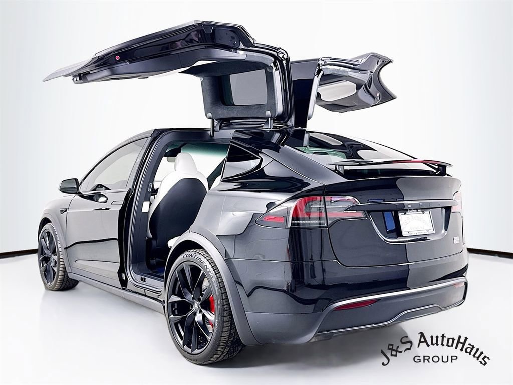 Used 2026 Tesla Model X Plaid image 5