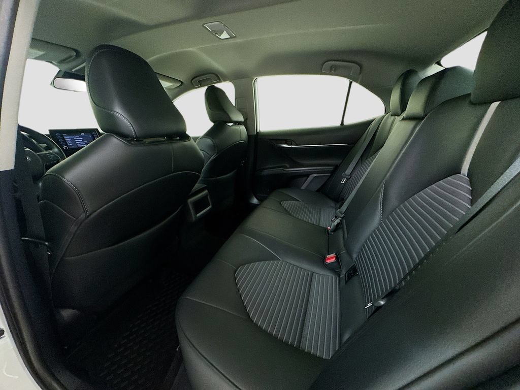 Used 2024 Toyota Camry SE FWD image 23