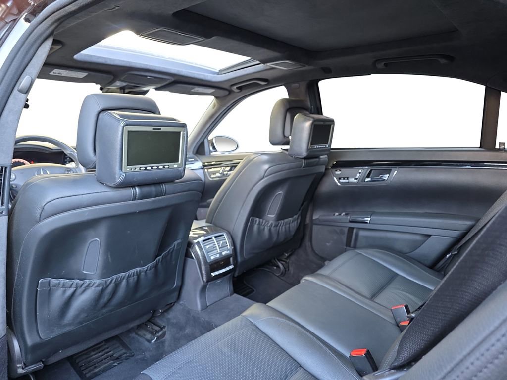 Used 2009 Mercedes-Benz S 63 AMG w/ AMG Performance Pkg image 14