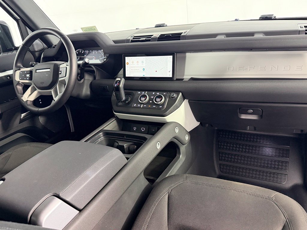 Used 2023 Land Rover Defender 110 AWD/4WD image 13