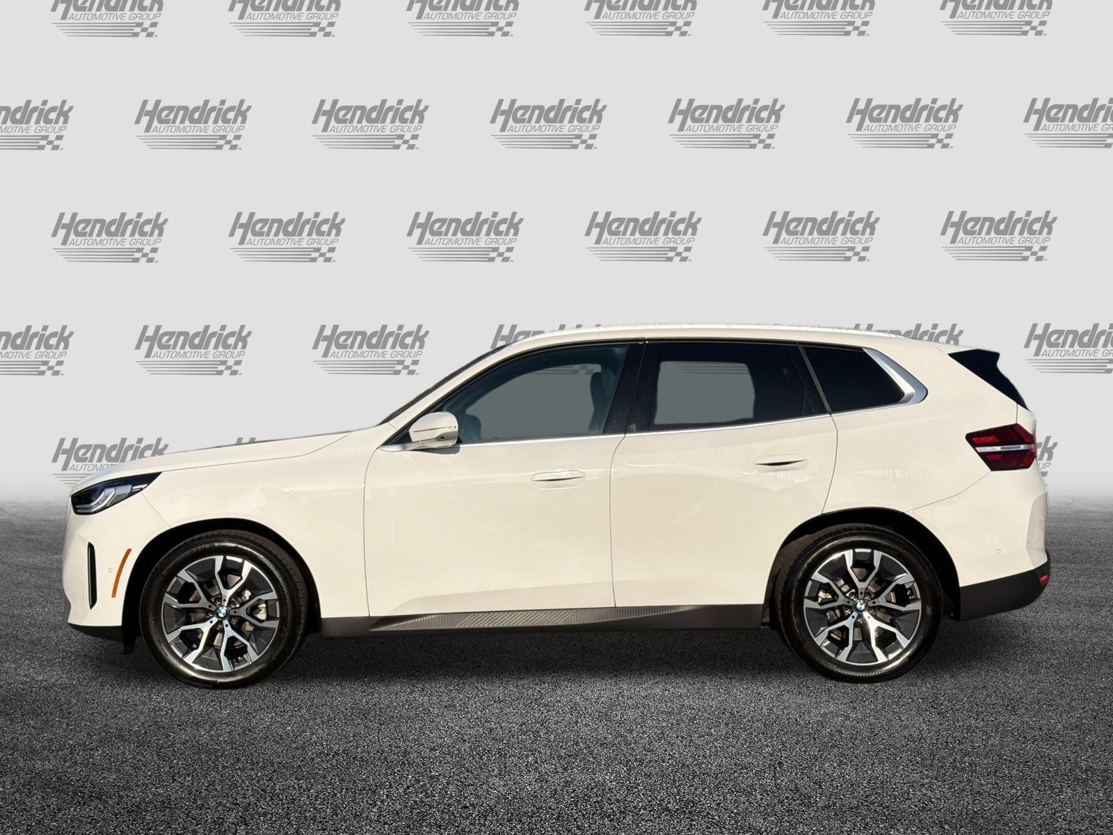 Used 2025 BMW X3 xDrive30i w/ Premium Package image 8