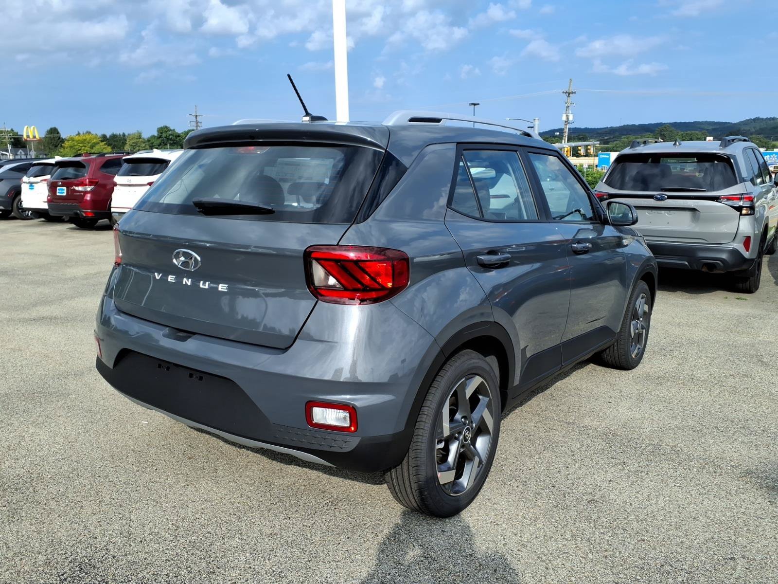 New 2026 Hyundai Venue SEL FWD image 4
