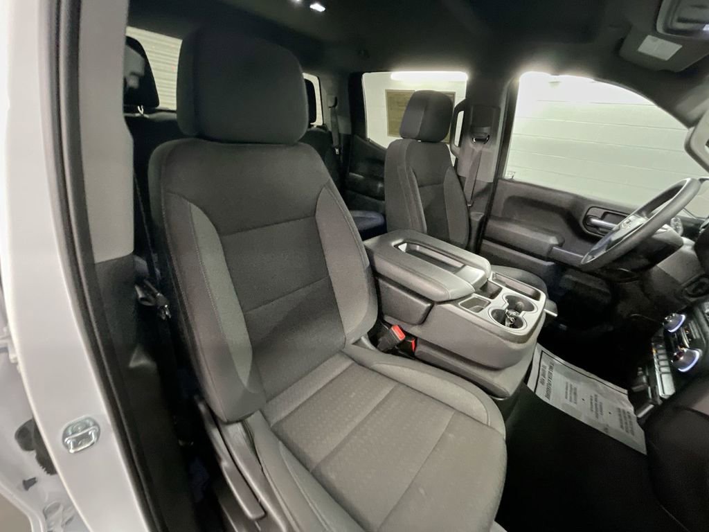 Used 2023 Chevrolet Silverado 1500 Custom image 25