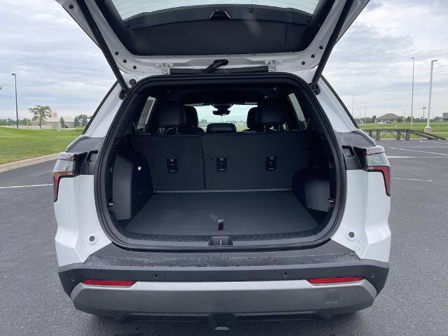 New 2026 Chevrolet Equinox LT w/ Convenience Package II AWD/4WD image 15