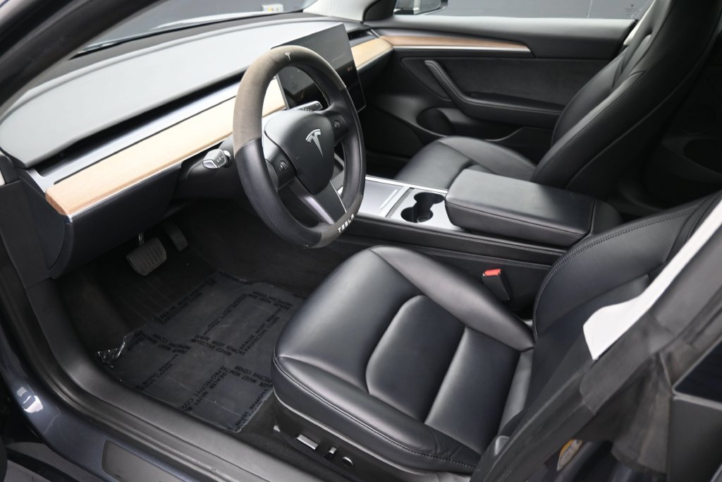 Used 2023 Tesla Model 3 Standard Range RWD image 10