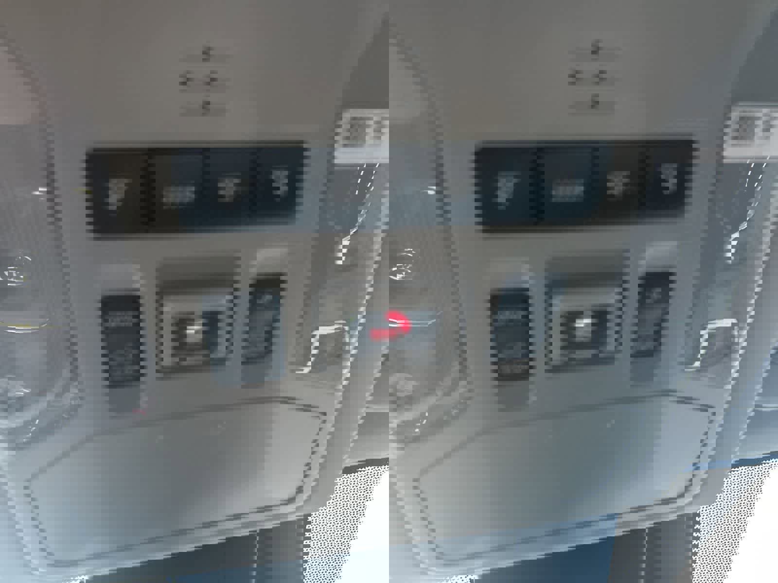 Used 2021 Toyota RAV4 XLE w/ Convenience Package image 46