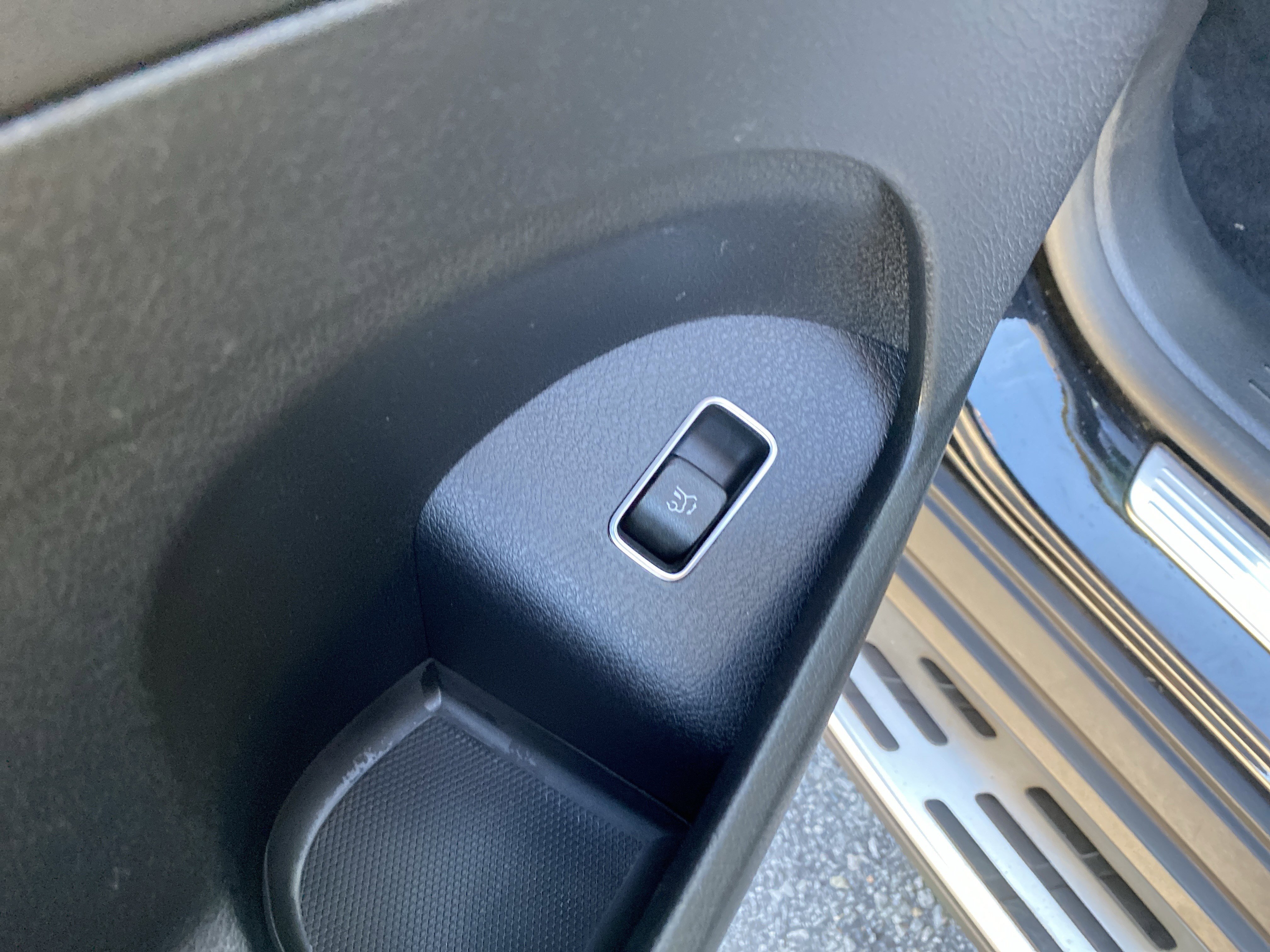 Used 2024 Mercedes-Benz GLS 63 AMG 4MATIC image 27