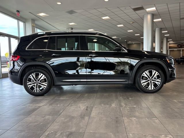 Certified 2026 Mercedes-Benz GLB 250 4MATIC image 2