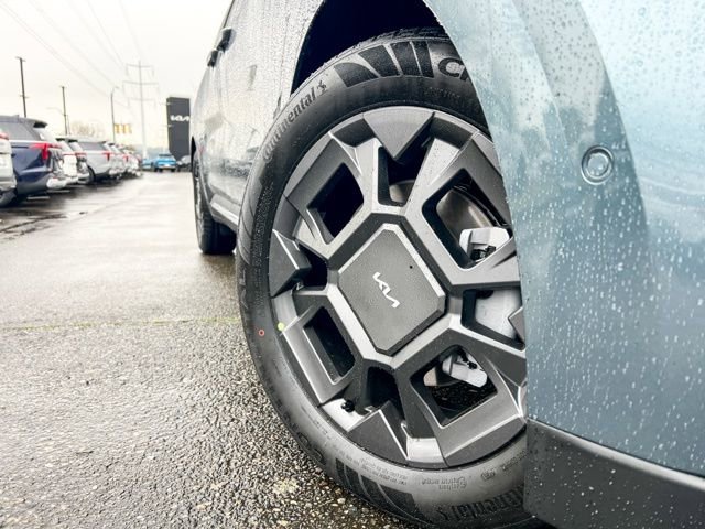 New 2026 Kia Carnival SX image 2