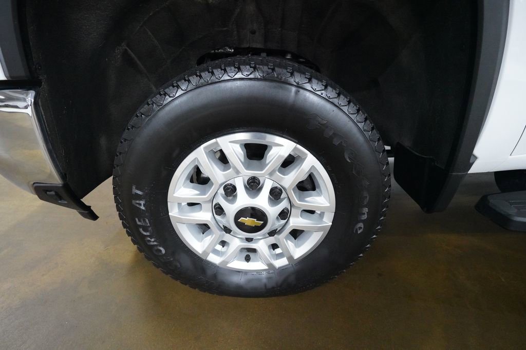Used 2025 Chevrolet Silverado 2500 LT w/ Convenience Package AWD/4WD image 25