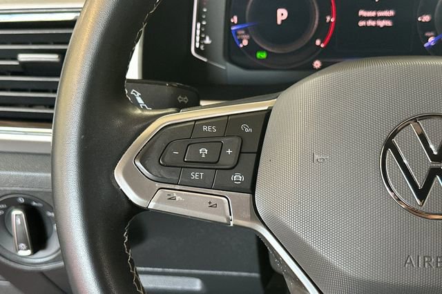 Certified 2022 Volkswagen Atlas Cross Sport SE AWD/4WD image 30