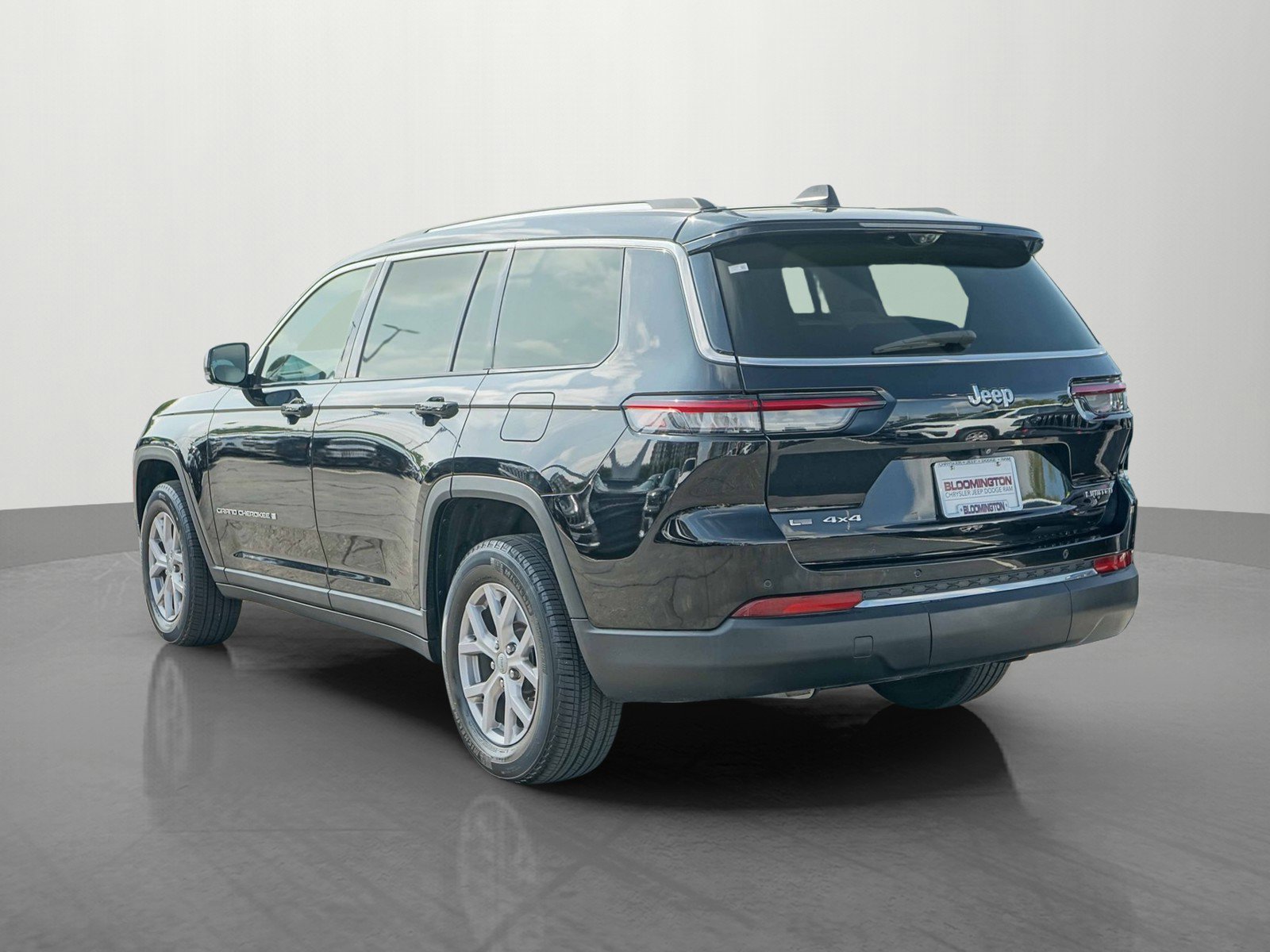 Used 2022 Jeep Grand Cherokee L Limited w/ Luxury Tech Group II image 5