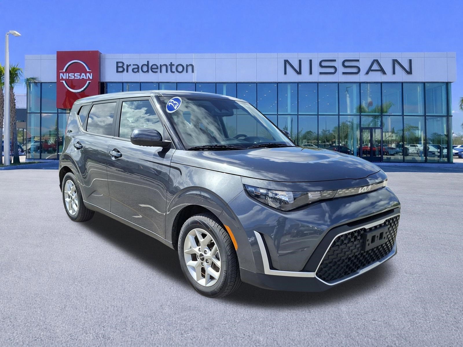 Used 2023 Kia Soul LX w/ Option Group 015 image 3