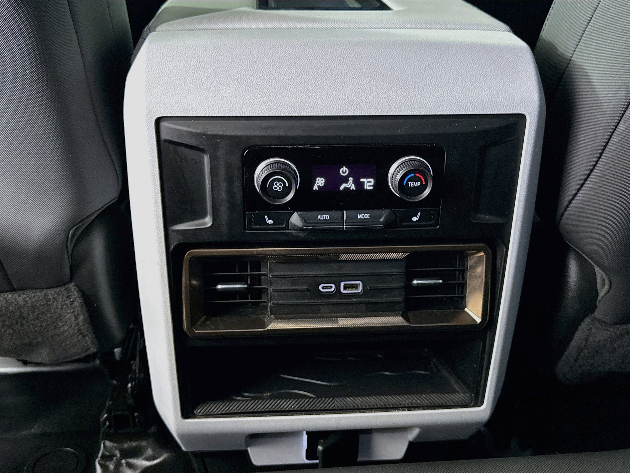 Used 2024 GMC Hummer EV 2X AWD/4WD image 28