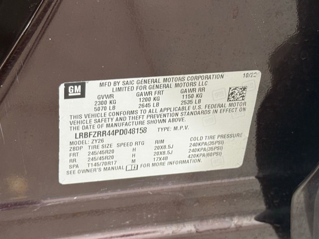 Used 2023 Buick Envision Avenir image 25