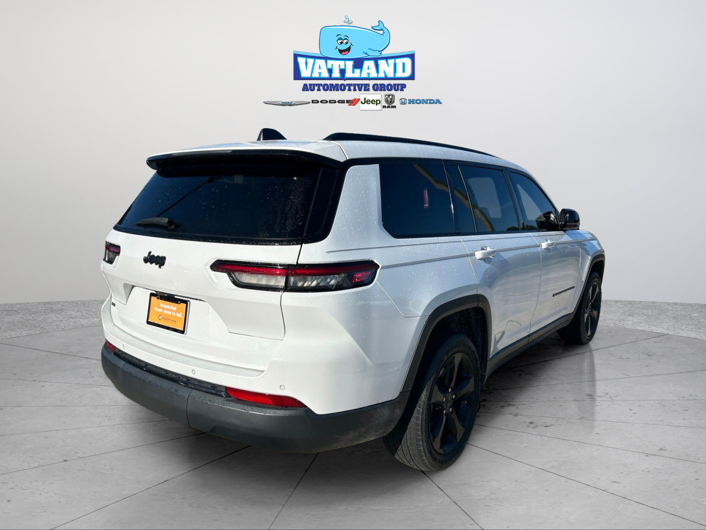 Used 2022 Jeep Grand Cherokee L Laredo RWD image 5
