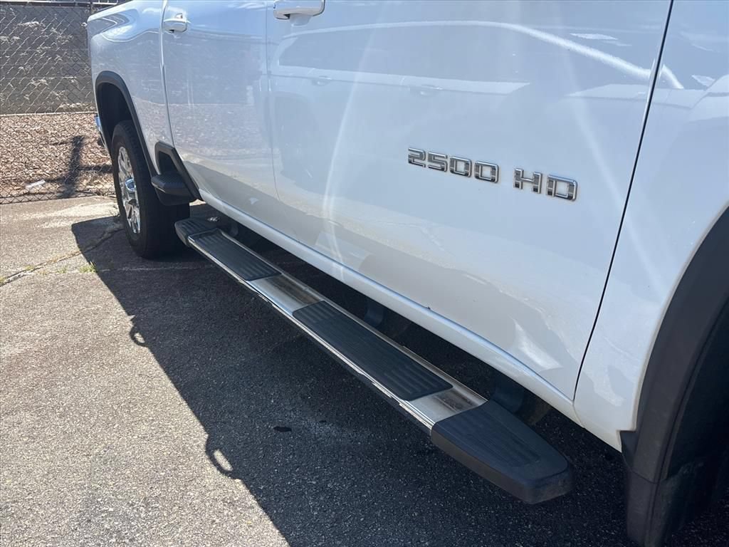 Used 2024 Chevrolet Silverado 2500 LT w/ Convenience Package AWD/4WD image 10
