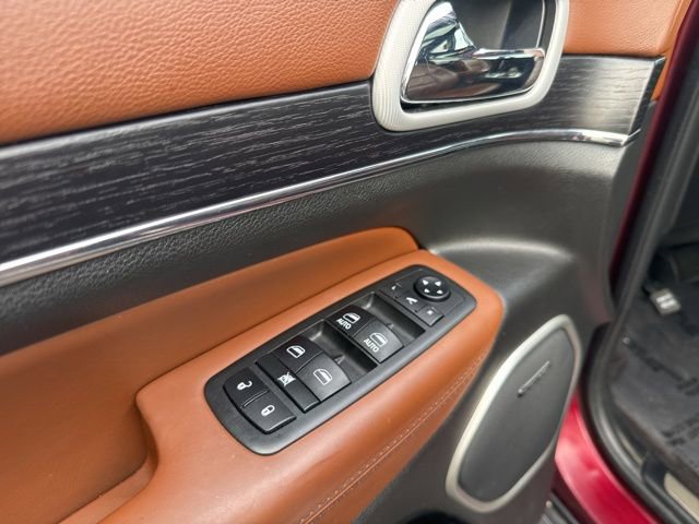 Used 2018 Jeep Grand Cherokee Summit image 9
