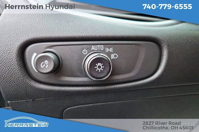 Used 2024 Chevrolet Malibu LT image 17