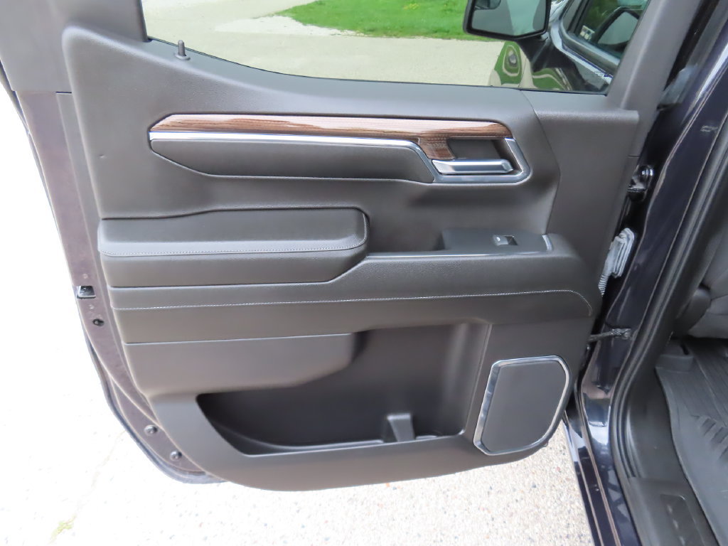 Certified 2024 Chevrolet Silverado 1500 LT Trail Boss w/ Convenience Package II AWD/4WD image 30