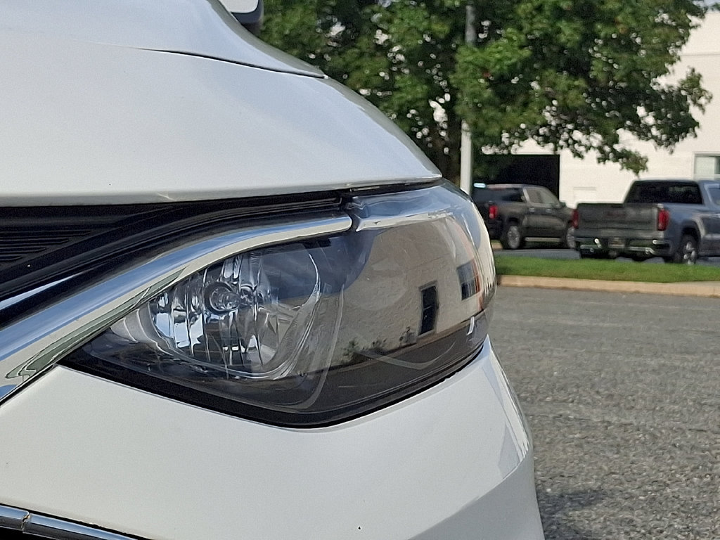 Used 2019 Chevrolet Malibu LT w/ Driver Confidence Package FWD image 8