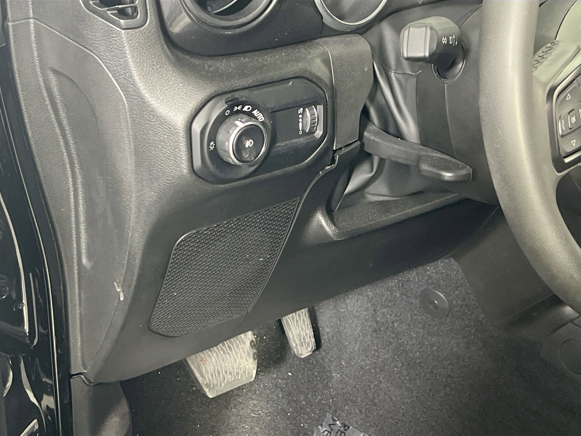 Used 2023 Jeep Wrangler Unlimited Sport image 10