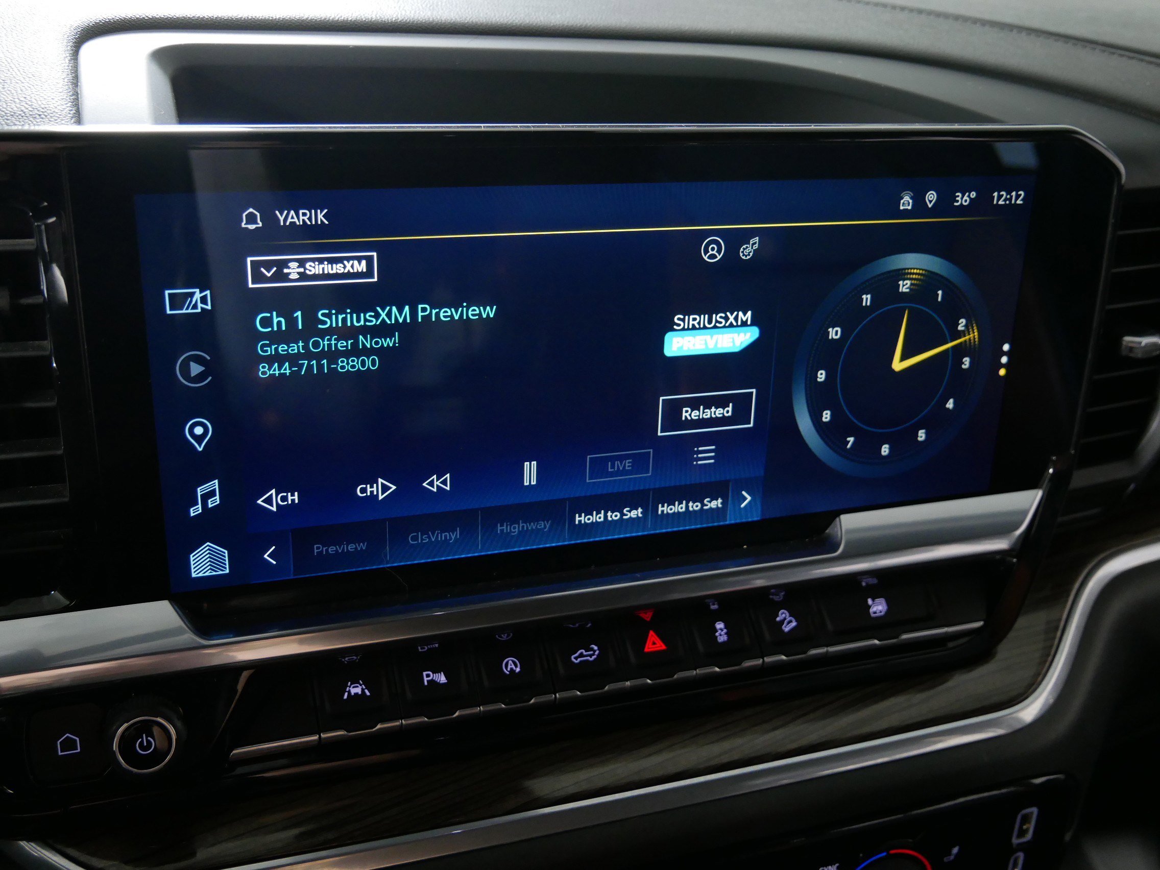 Used 2022 Chevrolet Silverado 1500 LT w/ Z71 Off-Road Package image 22