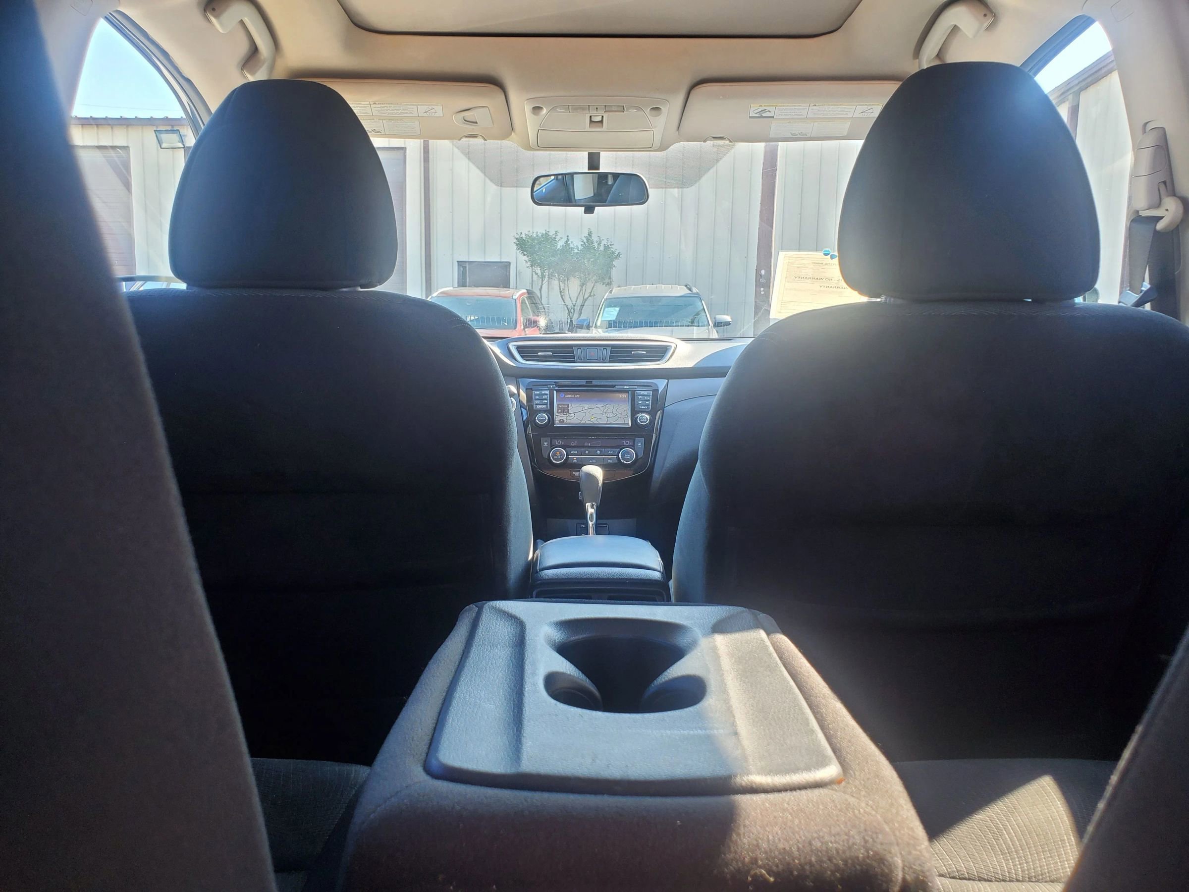 Used 2016 Nissan Rogue SV w/ SV Premium Package image 56