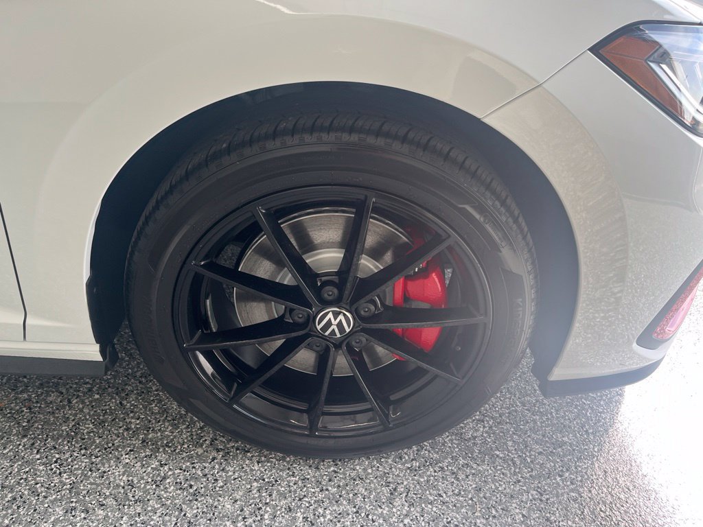 New 2027 Volkswagen Jetta GLI Autobahn FWD image 13