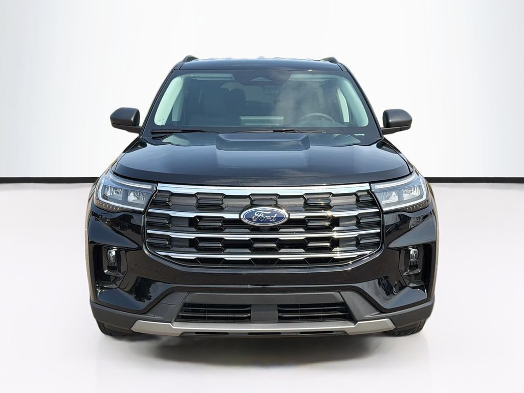Used 2026 Ford Explorer Active w/ Active Comfort Package AWD/4WD image 2